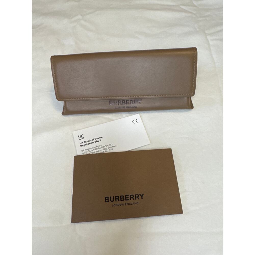 Burberry London England Eyeglass Sunglasses Tan Case Soft Leather - Case Only - Picture 9 of 9